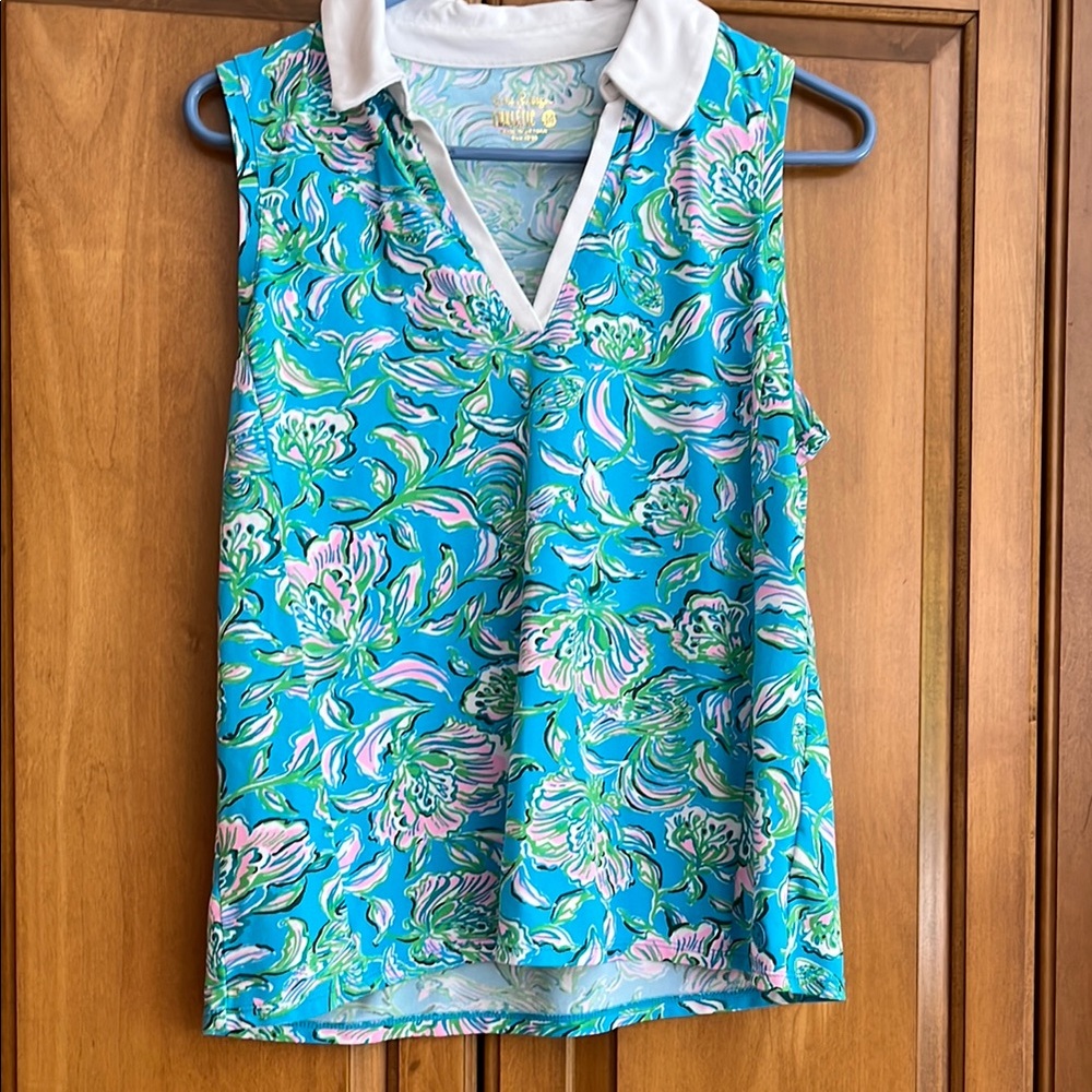 Floral Sleeveless Top with White Collar